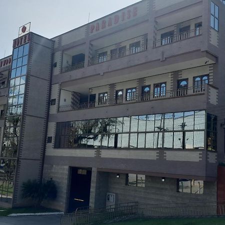 Hollywood Paradise Hotel Рионегро Экстерьер фото