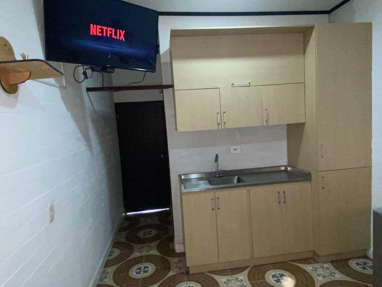 Hollywood Paradise Hotel Рионегро Экстерьер фото